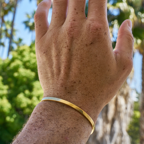 SIGNATURE 18K GP CUFF